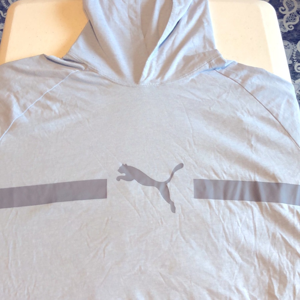 Puma Hooded Short Sleeve Shirt- Sz L